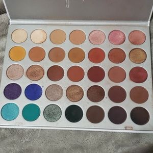 Morphe Jaclyn Hill palette